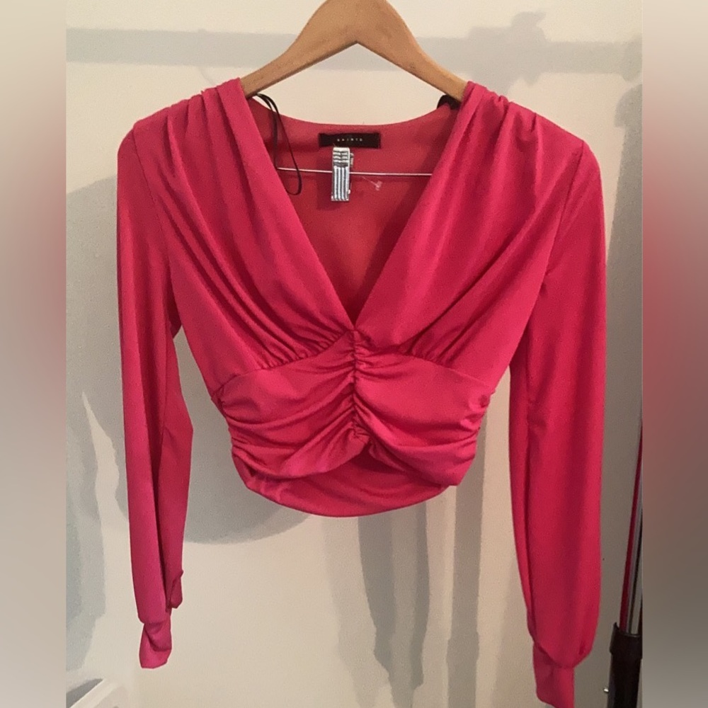 Pink Longsleeve V neck line crop top💖